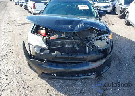 2012 Toyota Camry Hybrid Le z USA, uszkodzony, nr VIN 4T1BD1FK2CU002935